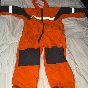 Oakiwear kids rain suit NWOT size 6/7